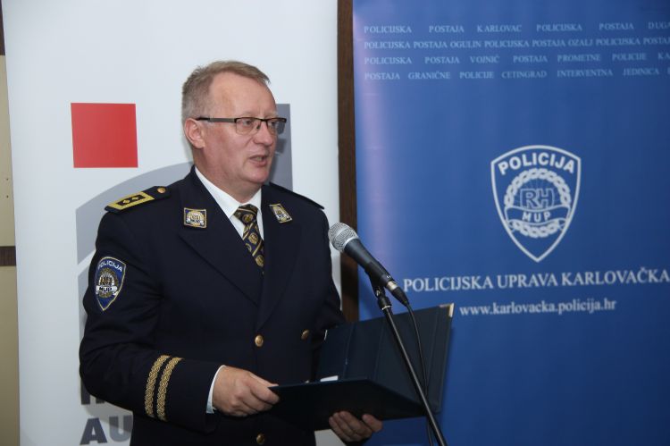 Slika /PU_KA/PU_info/2019/Okrugli_stol_stop_prometnim_nesrecama/3.jpg