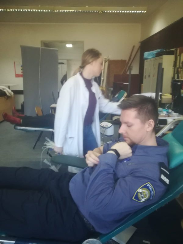 Slika /PU_KA/PU_info/2020/Akcija_dobrovoljnog_darivanja_krvi_sijecanj_2020/1.jpg