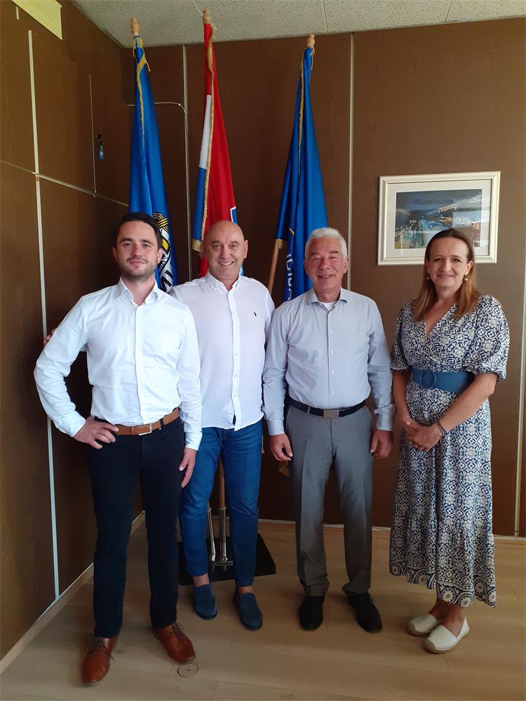 Slika /PU_KA/PU_info/2023/Časnik_za_vezu_20_7_2023/1.jpg