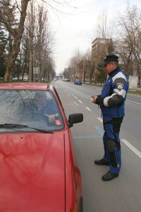 Slika PU_KA/MUP_slike/prometni_policajac04.jpg